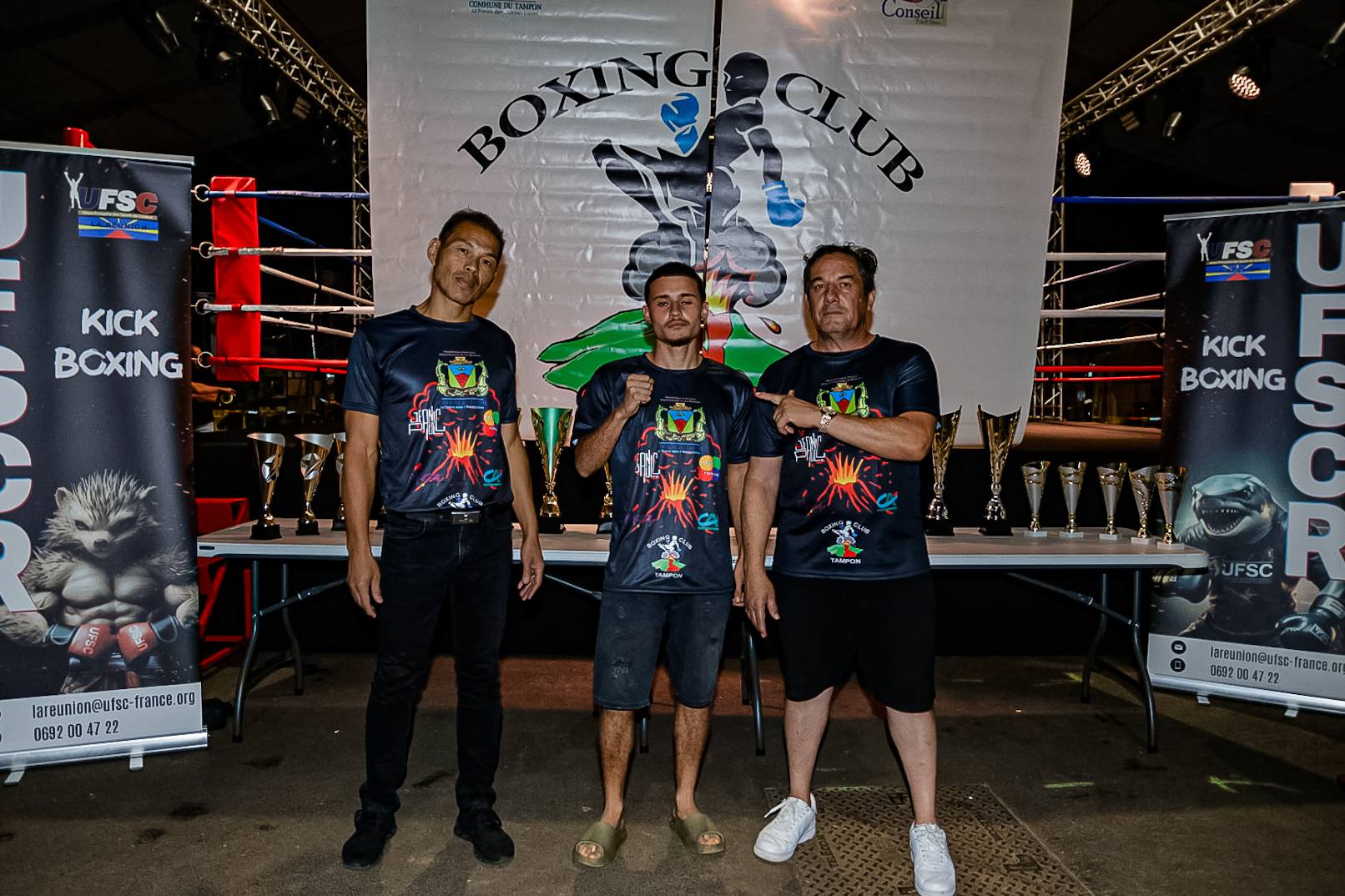 Jeunes combattants de kick-boxing de La Réunion prêts à monter sur le ring